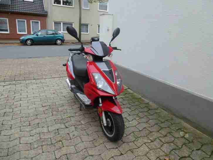 Motorroller Tauris Samba 50 Bastelobjekt , defekt aber Motor läuft gut !