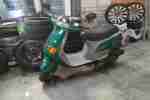 Motorroller Vespa SKR125 in gutem