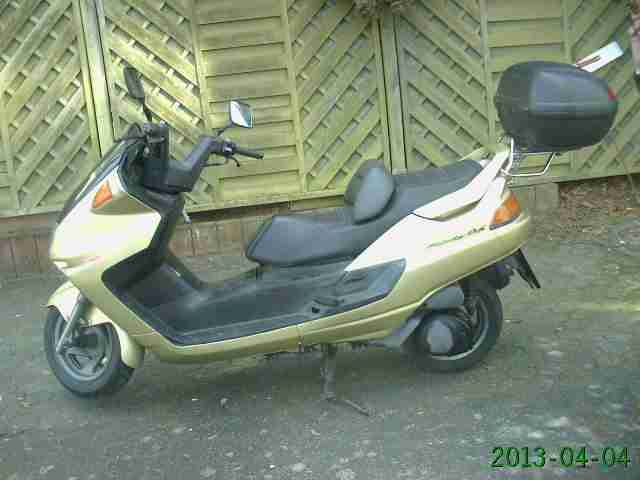 Motorroller Yahama Magesty