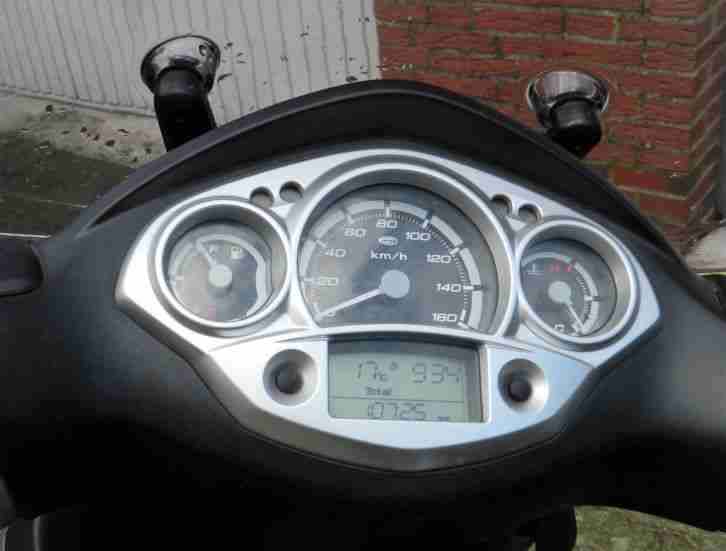 Motorroller, Yamaha, X CITY 125, Scooter, 16 / 15 Zoll Räder