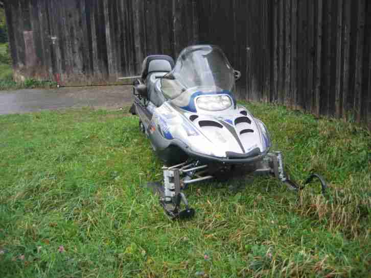 Motoschlitten Schneemobil Skidoo Artic Cat Bearcat 660 WT