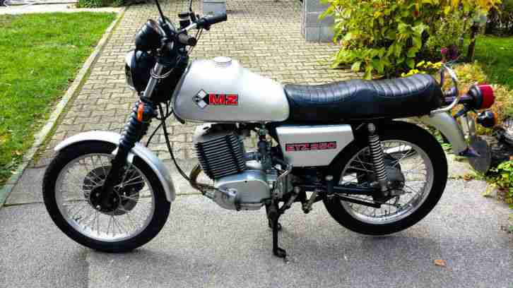 Mottorad MZ ETZ 250 Jahre 1986 nur 8800 Km