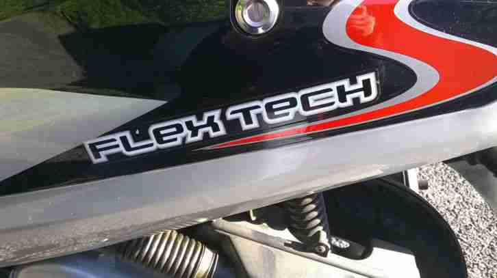 Nagelneu!!! Sportlicher Roller Motorroller Mofa Moped