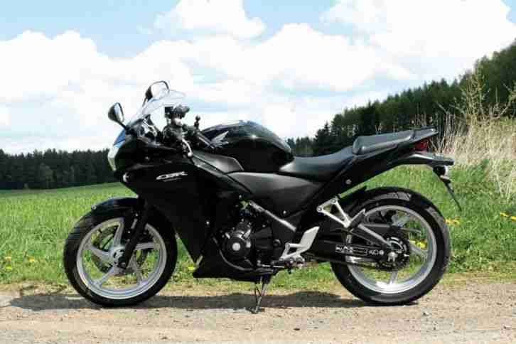 Neuwertige cbr 250 r Motorrad schwarz