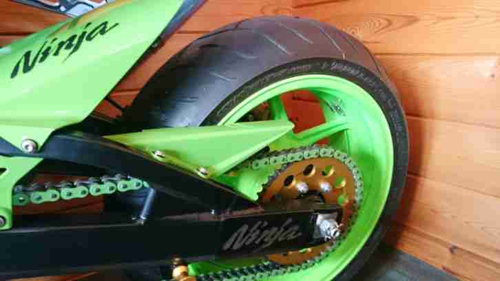 Neuwertige Ninja ZX 10 R, sehr wenig KM