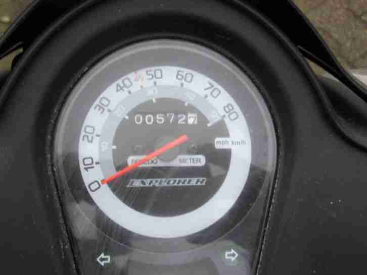 Neuwertiger Roller Kalio 50 , 80 km/h schnell mattschwarz