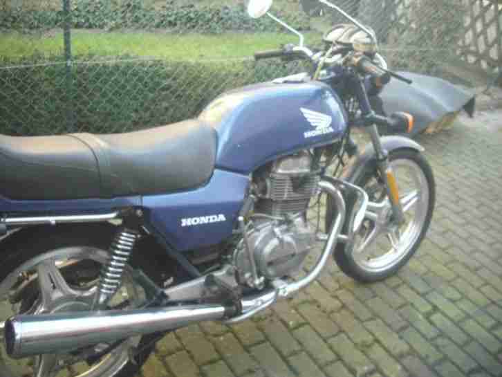 OLTIMER CB 250T