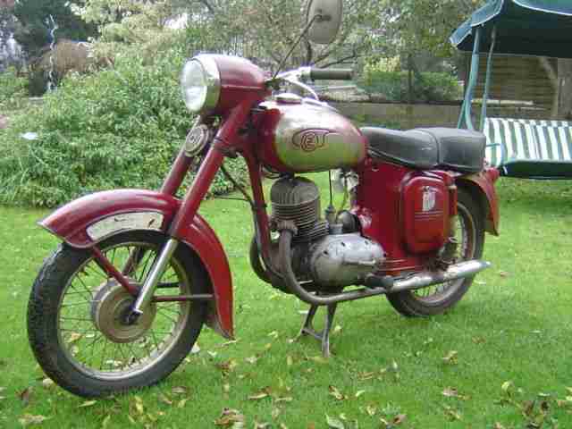 ORIG. ZUSTAND - JAWA CZ 175, OHNE PAPIEREN ZUR RENOVIERUNG