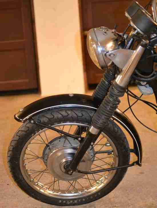 Oldtimer BSA A65 Thunderbolt 650ccm mit Brief