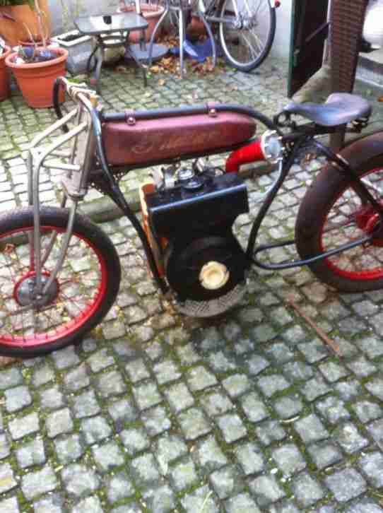 Oldtimer Board Tracker 240 ccm Bernard Motor