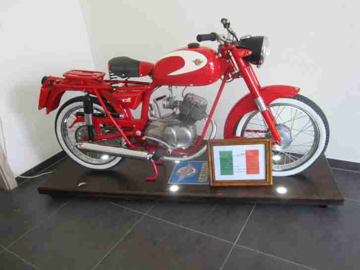 Oldtimer Ducati 85 turismo. Mehr als selten !!!!!
