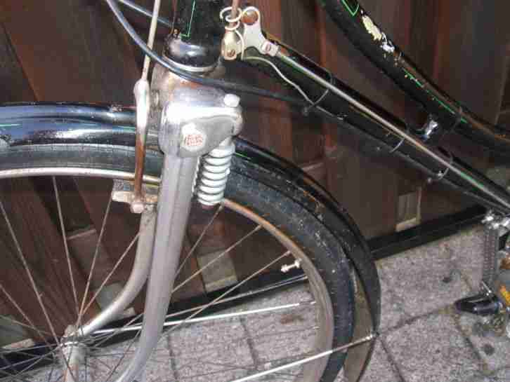 Oldtimer Hilfsmotor Fahrrad mit verchromter Federgabel Mosquito A Motor