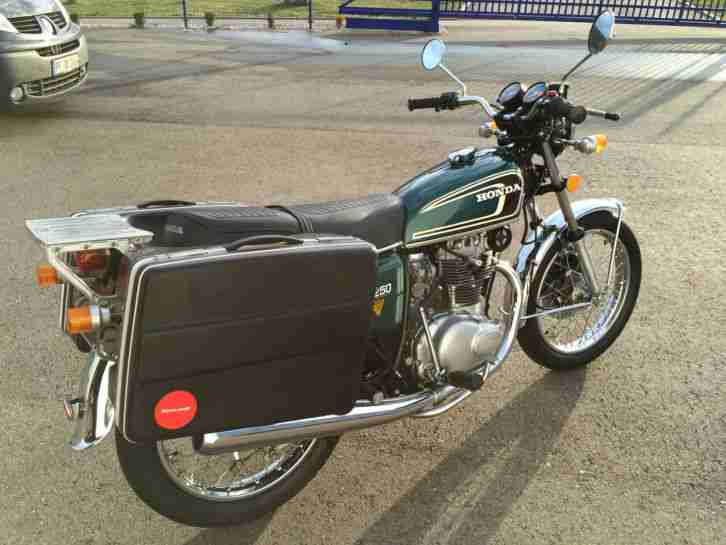 Oldtimer Honda CB 250G mit originalen 291 Km auf dem Tacho.