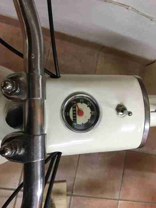 Oldtimer Moped Rabeneick Binetta Star