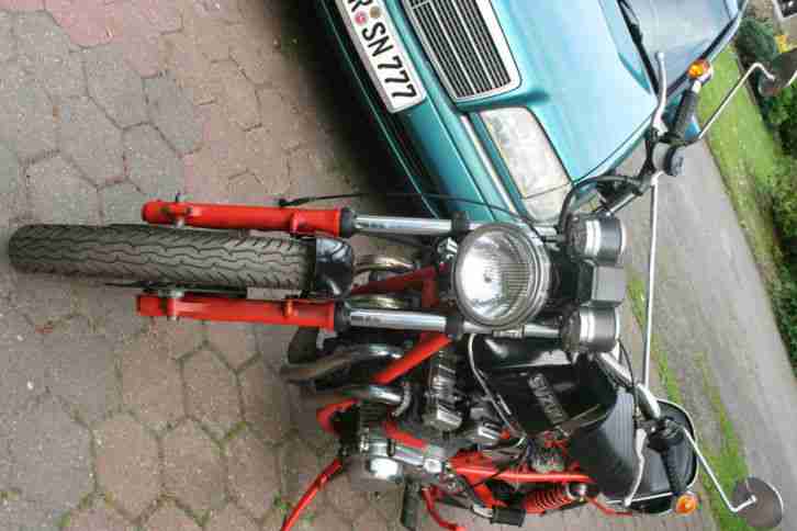 Oldtimer Motorrad Suzuki 750