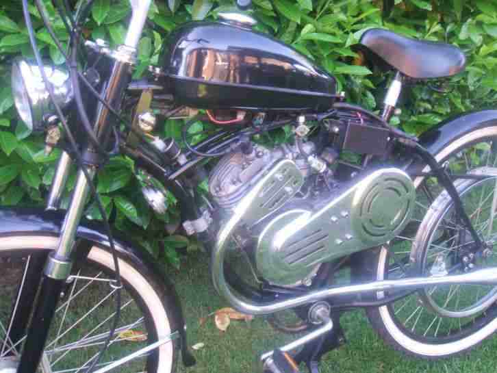 Oldtimer USA Fahrrad mit Hilfsmotor Whizzer Replica Viertakt Rarität Sammlung