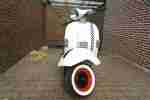 Oldtimer Vespa P 80 X 36 Jahre alt