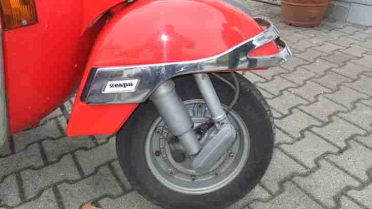 Oldtimer Vespa P 80 X Baujahr 1983