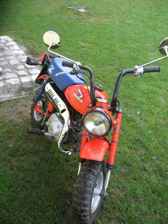 Original Honda Monkey Z50 J2 *Erstlack*Unverbastelt*Motor Läuft*