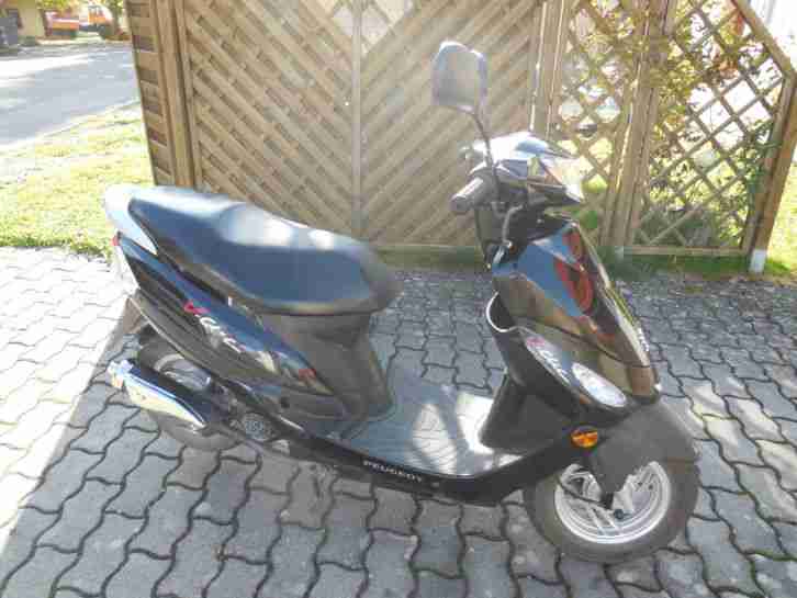 PEUGEOT V CLIC 50ccm Type: AG, BJ 2010, erst