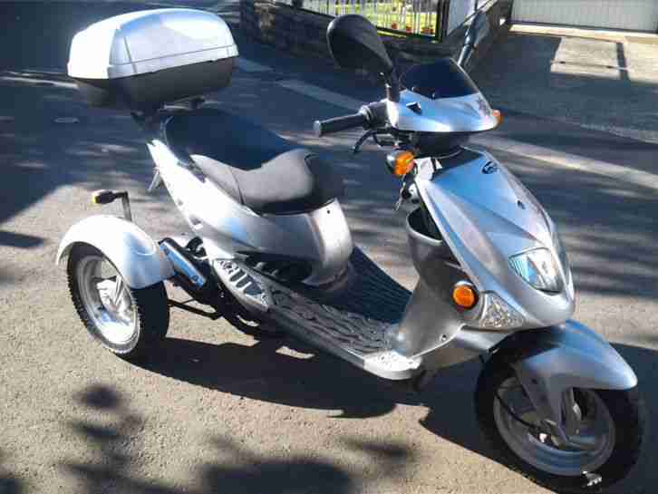 PGO T-REX TR-3 50 Dreirad Roller inkl. Case / Krankenfahrstuhl / Trike