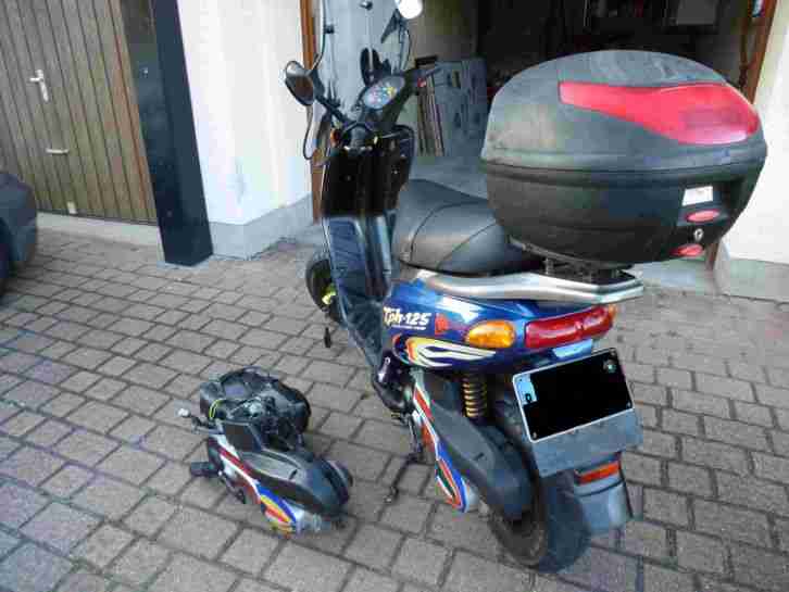 PIAGGIO ROLLER TPH 125+RIESEN ARSENAL ERSATZTEILE+KOMLET ERSATZMOTOR