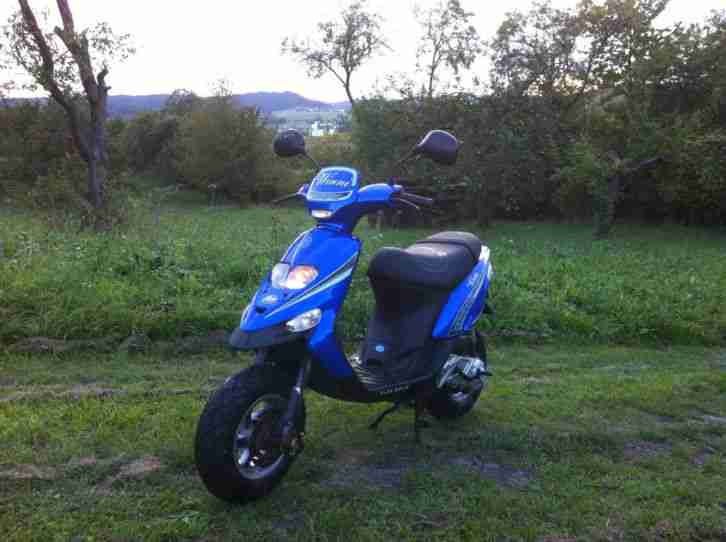 PIAGGIO STALKER MOFA BJ 2006 TOP 1HAND