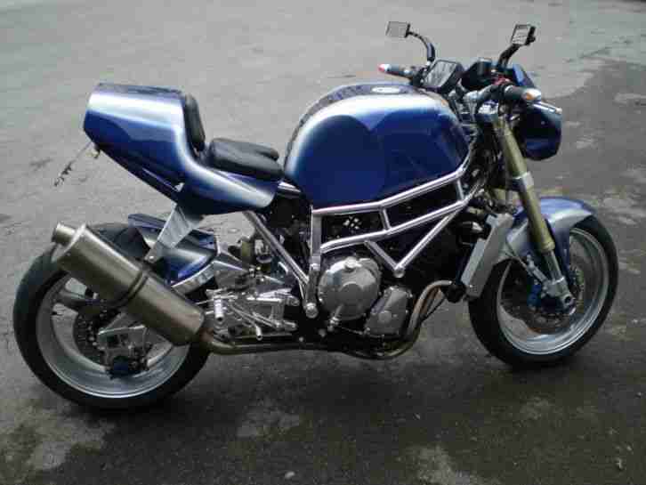 PSS-Rau Yamaha R1 Einzigartiger Aufbau verchromter Rahmen