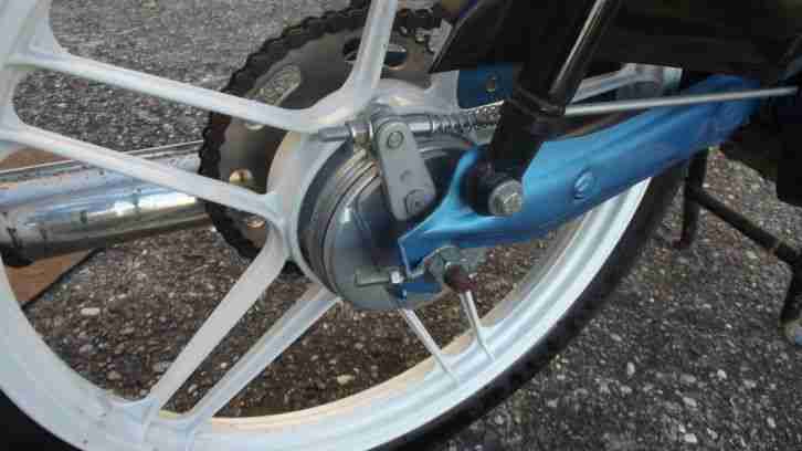 PUCH X 30 TURBO MOFA ERST 1900 KM GELAUFEN TOP ZUSTAND FAHRBEREIT MIT PAPIERE