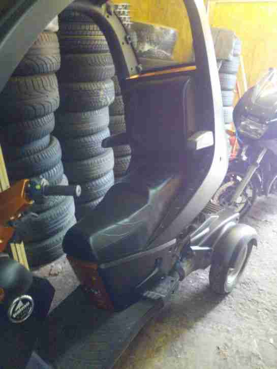 Palmo T150 Dreiradroller ohne Helmplicht , nur Pkw-Führerschein !