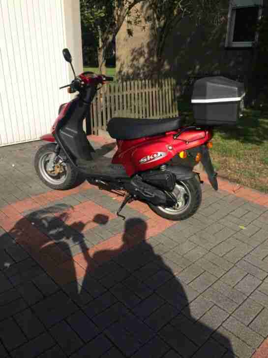 Pegasus Roller SKY 25/50 mit Topcase ist noch bis Feb.20 angem.