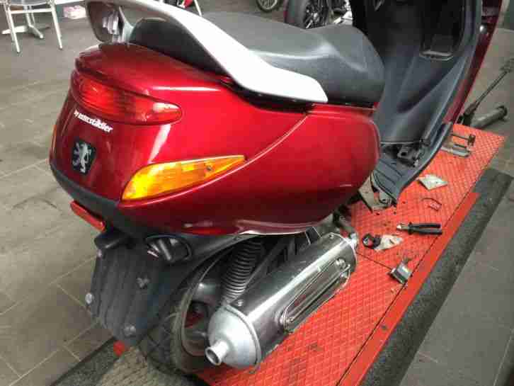 Peugeot Elyseo 125