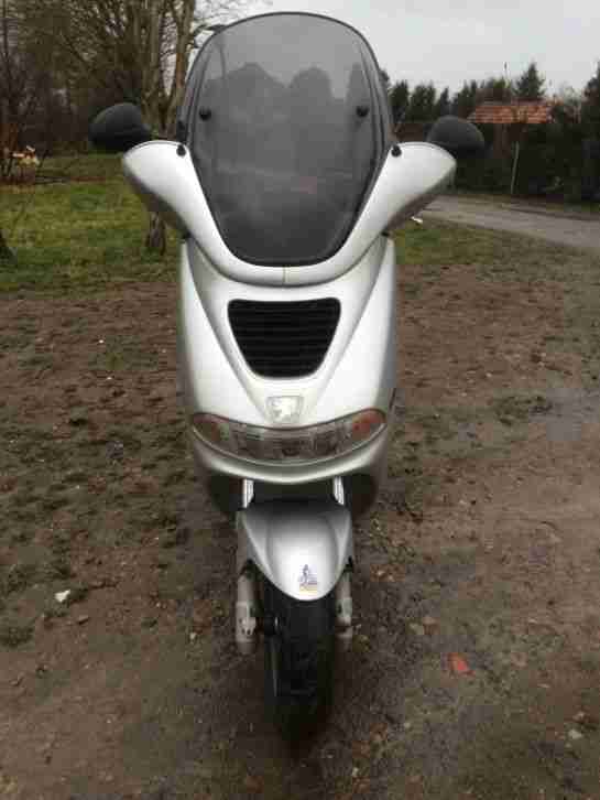 Peugeot Elyseo 125 ccm Roller 9 KW + Riemen Batterie neu