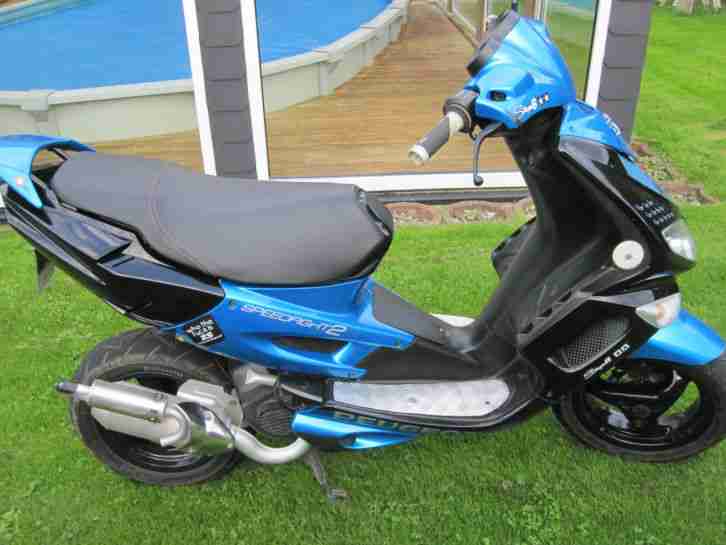 Peugeot Speedfight 2, 25 u,45 Papiere,Top Zustand.Beide Reifen,Batterie neu.!!!
