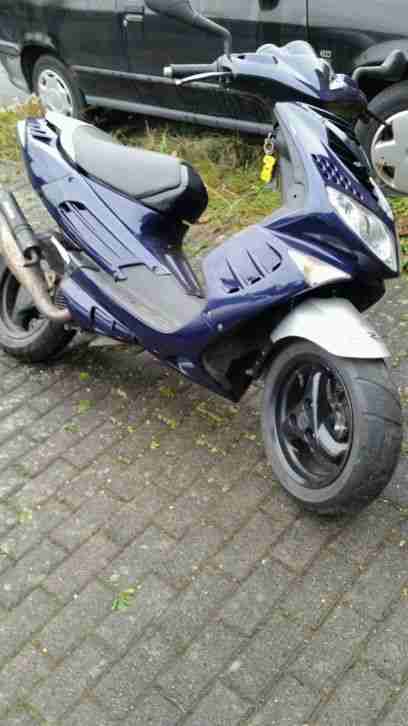 Peugeot Speedfight 2 AC, Kompletter STR8 Verkleidungskit, Stage 6 Auspuff, Top!!