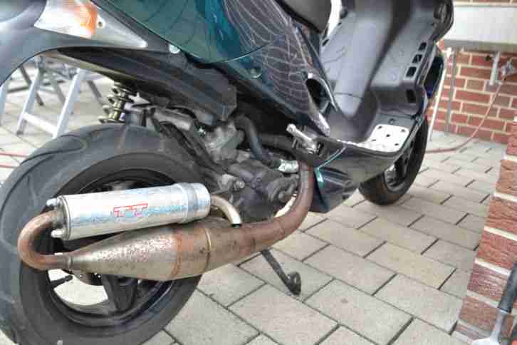 Peugeot Speedfight 2 Furious Bj. 2005 Top. 1381 km. mit Rechnung.