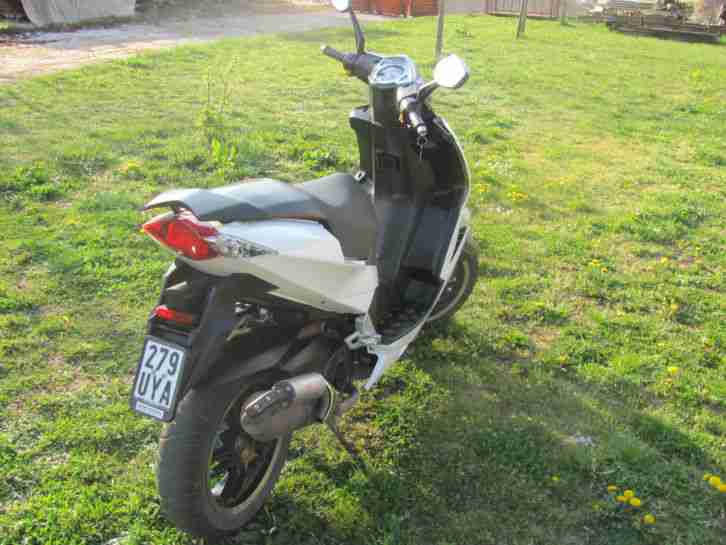 Peugeot Speedfight 3 in weiß,