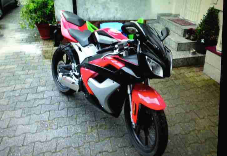 Peugeot XR7 50ccm Top Zustand 25 und 50er Papiere