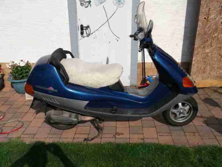 Piaggio 125 Blau Baujahr 1998 Tüv bis Nächstes Jahr April 2015