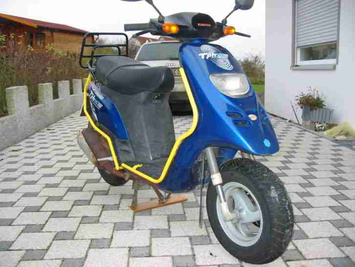 Piaggio 125 TPH Roller Typhoon Blau ca. 17.000km