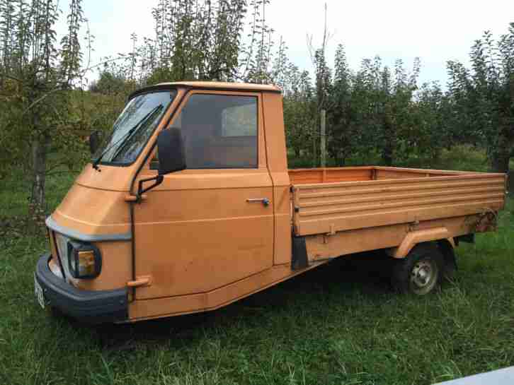 Piaggio APE P2 Vespacar