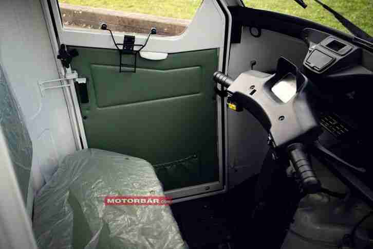 Piaggio Ape 50 Vespa dreirad Dreiräder Kasten Kastenwagen weiß Italia Kult