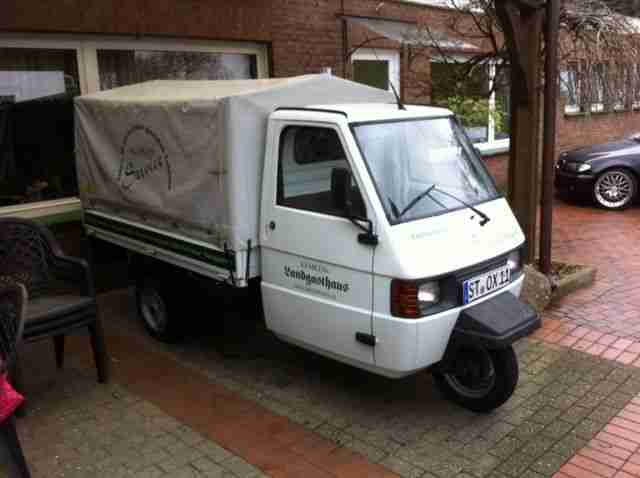 Piaggio Ape TM Benziner Werbeträger Dreirad b.J. 2010