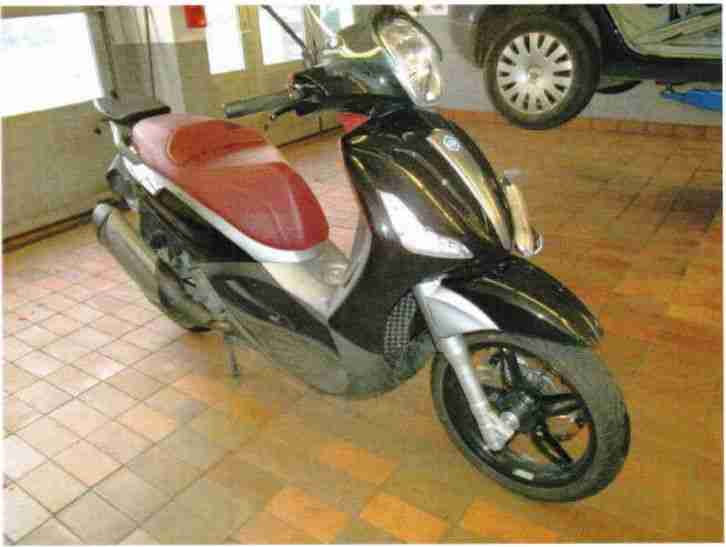 Piaggio Beverly 350 ST ABS ASR Unfallfahrzeug