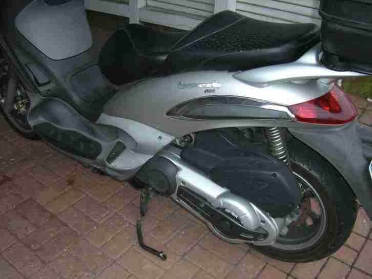 Piaggio Beverly 500 Roller Scooter