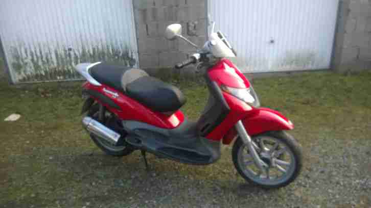 Piaggio Beverly GT 200