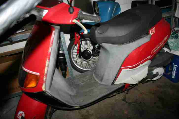 Piaggio CSM (SKR) 125 EZ 96 mit Topcase *Teileträger*