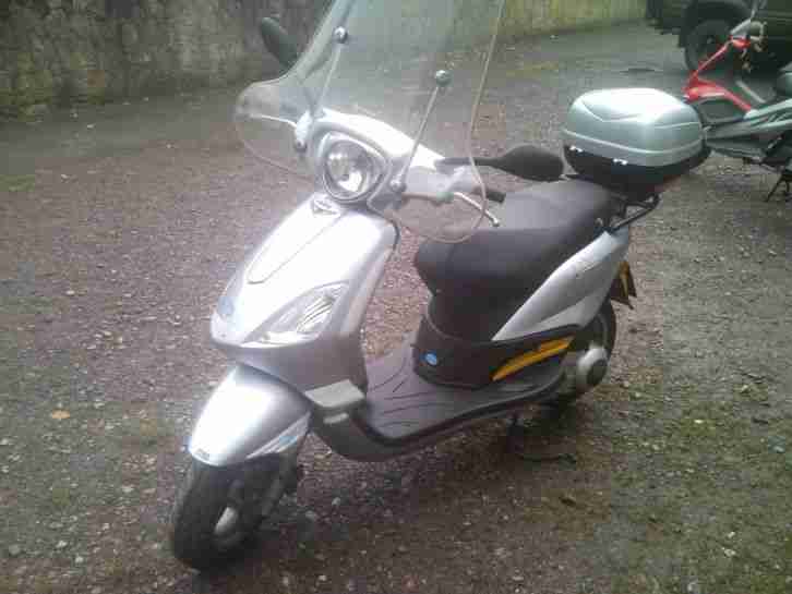 Piaggio Fly 125