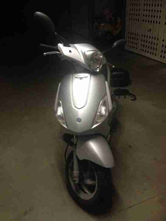Piaggio Fly 50