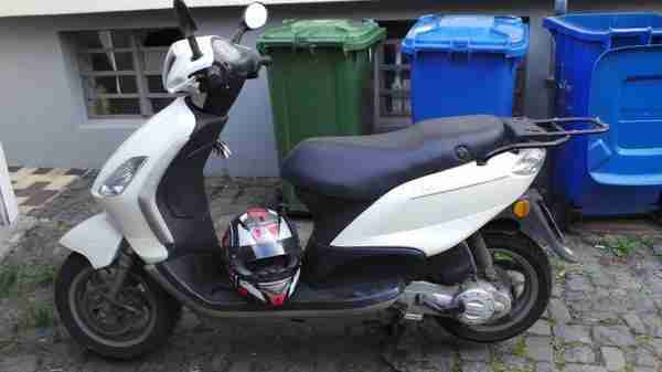 Piaggio Fly 50